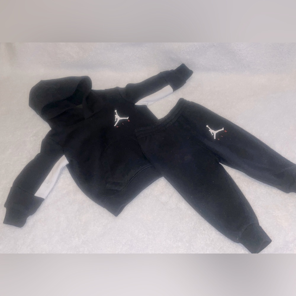 Jordan 2pc Hoodie & Jogger Set